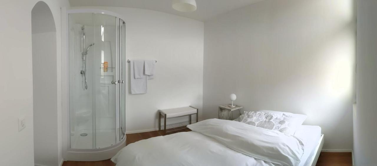 Rooms-zimmer * Neuhausen Am Rheinfall